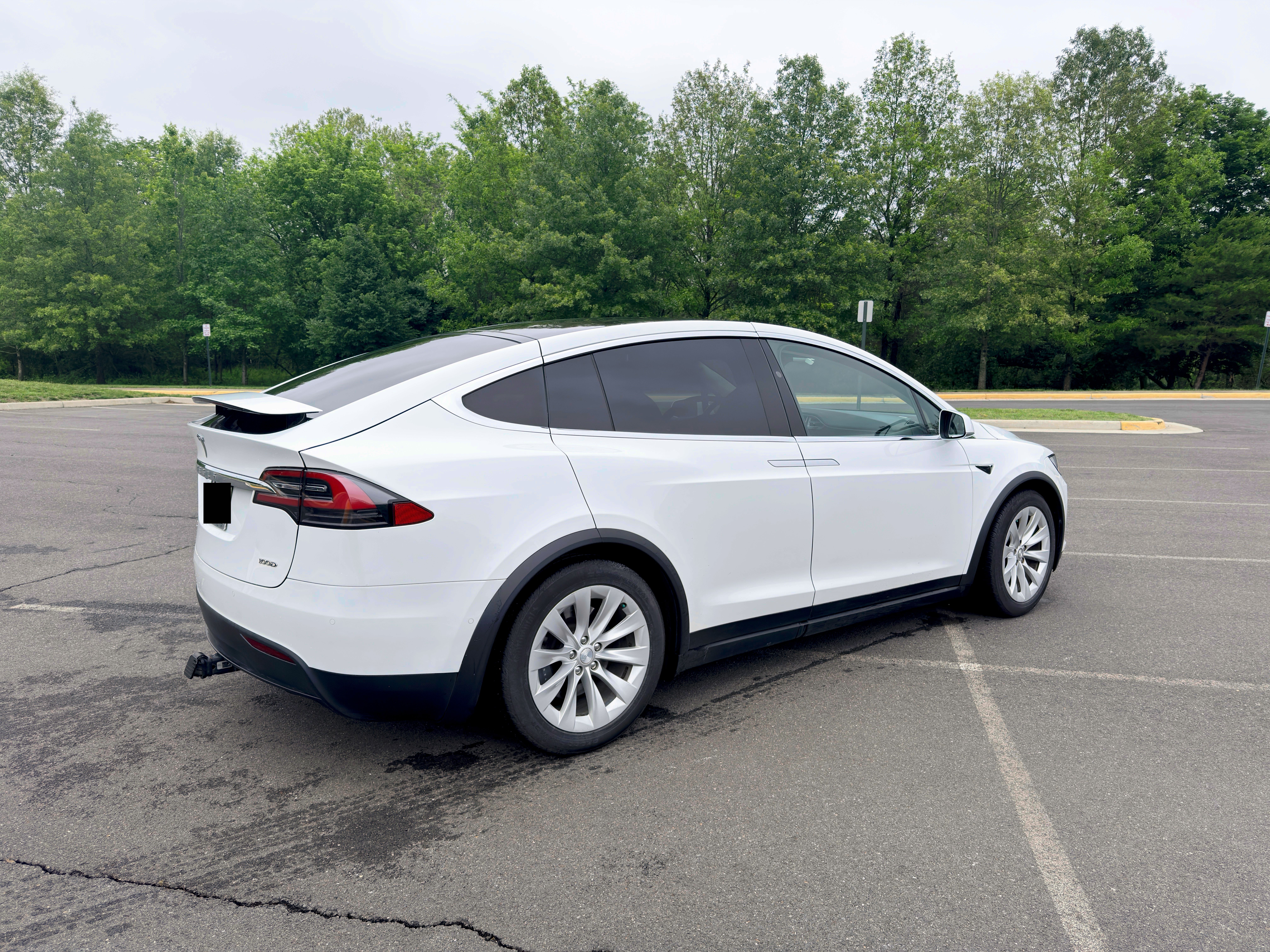 Used 2017 Tesla Model X 100D AWD/4WD image 4