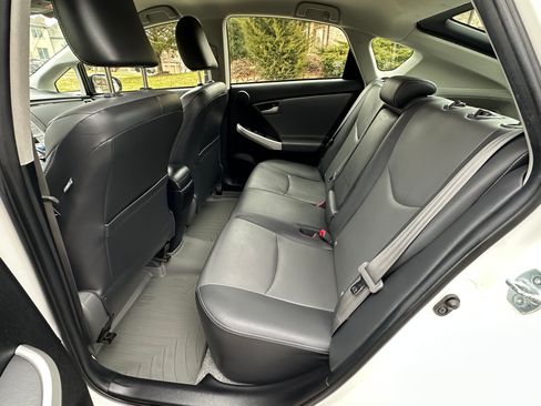 Used 2015 Toyota Prius Four FWD image 14