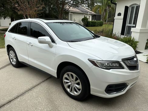 Used 2018 Acura RDX FWD w/ Technology Package image 2