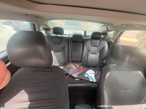Used 2014 Ford Fusion Energi Titanium w/ Driver Assist Package FWD image 9