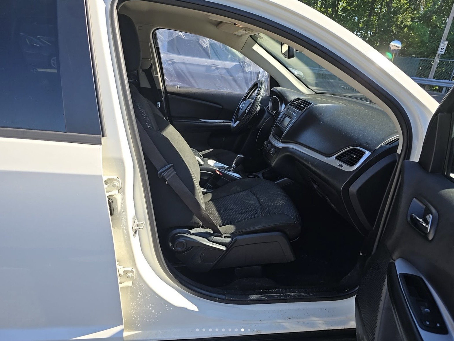 Used 2020 Dodge Journey SE w/ SE Popular Equipment Group FWD image 11