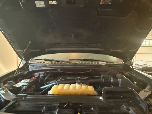 Used 2018 Ford F150 Raptor w/ Equipment Group 802A Luxury image 2