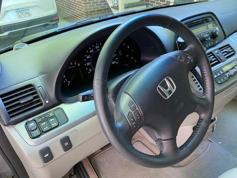 Used 2010 Honda Odyssey EX-L image 14