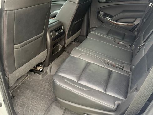 Used 2019 Chevrolet Tahoe LT RWD image 9