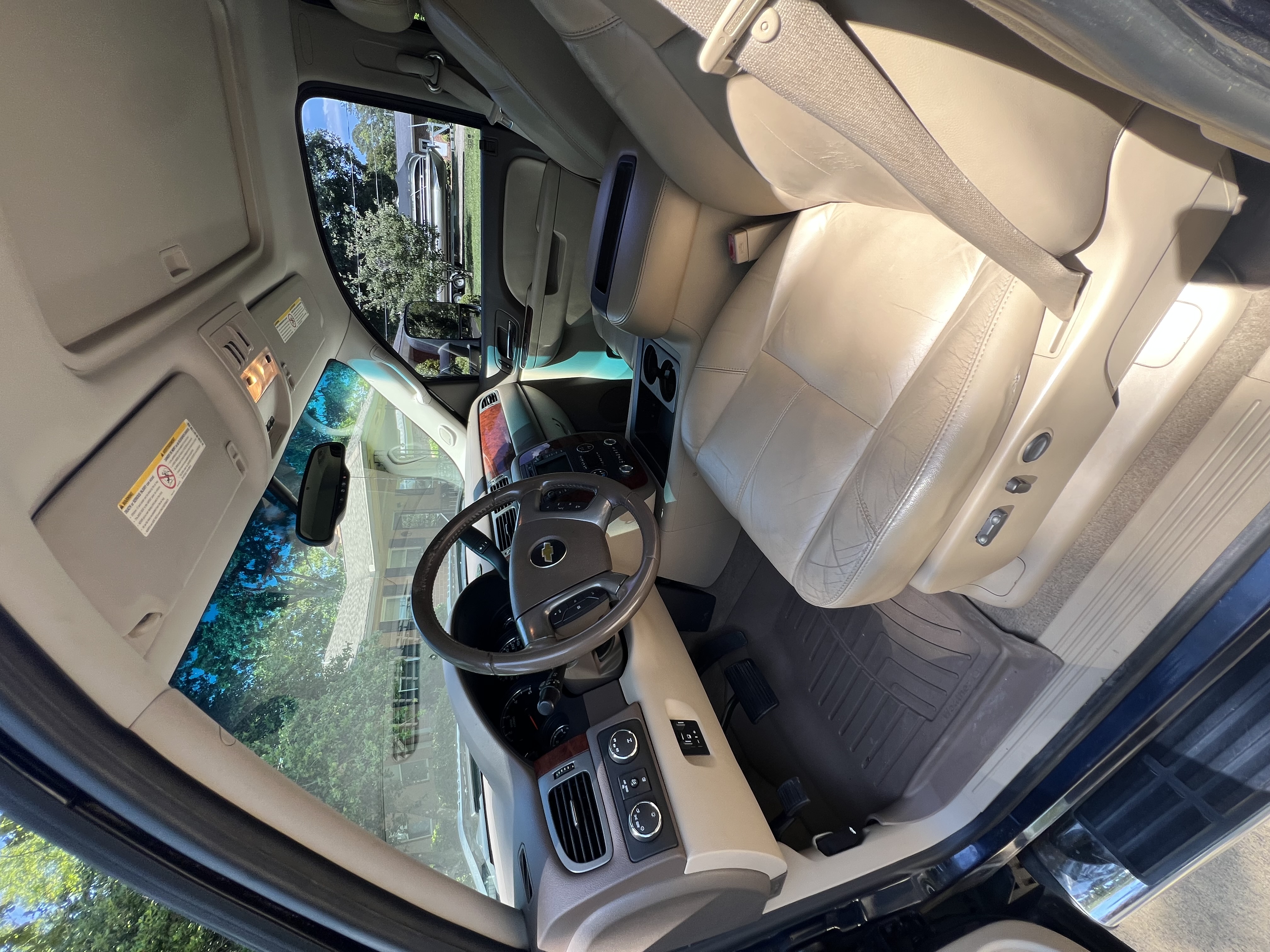 Used 2011 Chevrolet Silverado 2500 LTZ w/ LTZ Plus Package AWD/4WD image 29