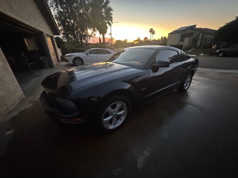 Used 2008 Ford Mustang GT RWD image 5