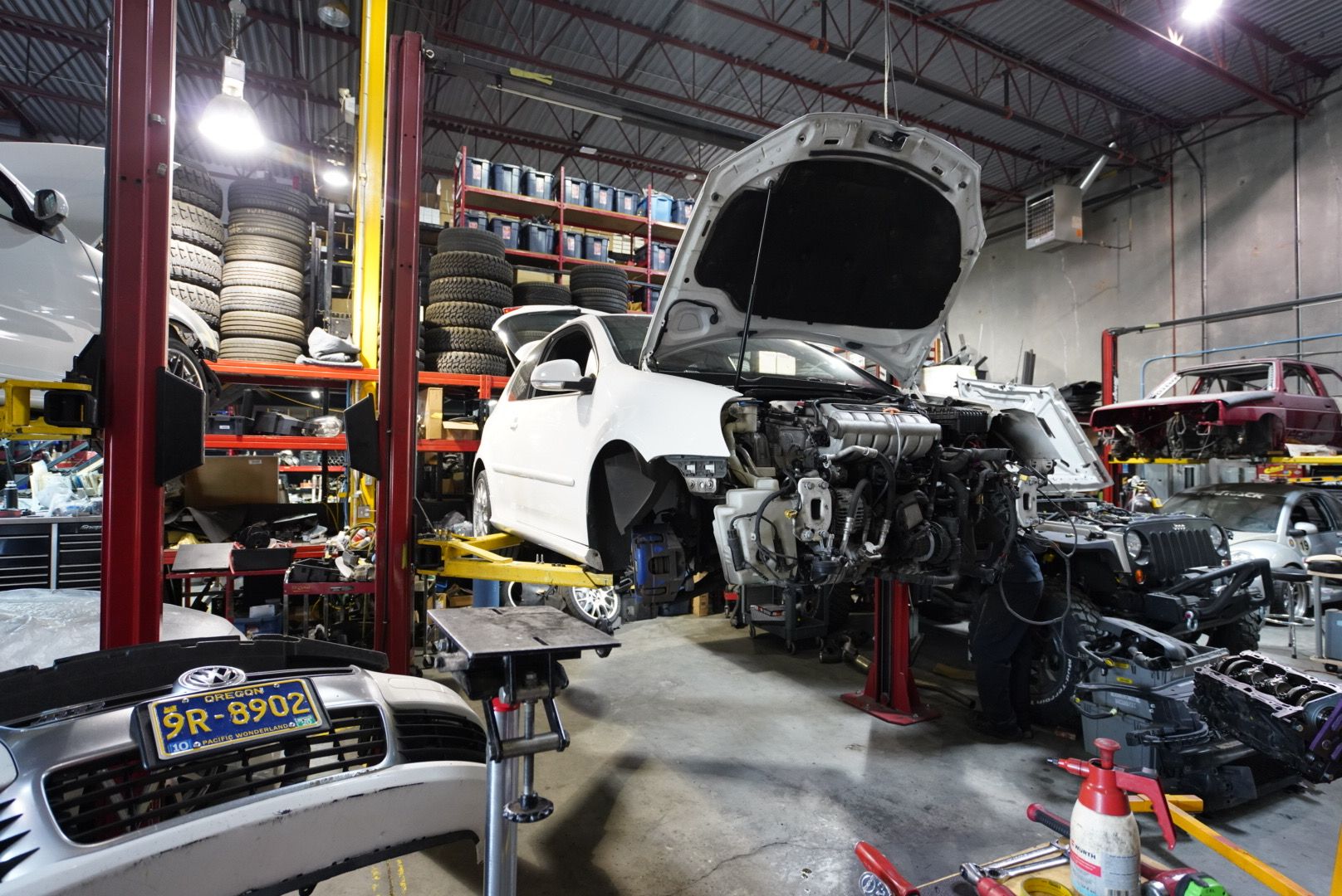Used 2008 Volkswagen R32 AWD/4WD image 10