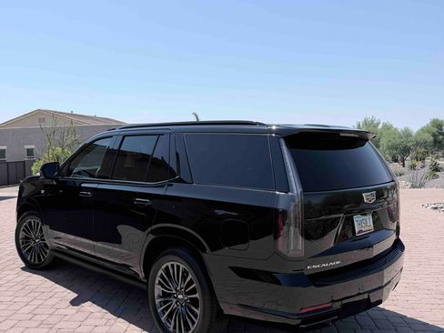 Used 2025 Cadillac Escalade Sport Platinum AWD/4WD image 5