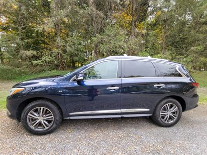 Used 2018 INFINITI QX60 AWD w/ Premium Package