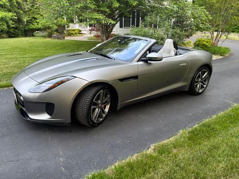 Used 2020 Jaguar F-TYPE Convertible RWD image 1
