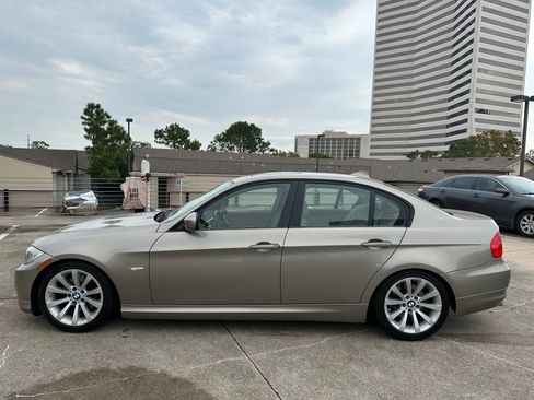 Used 2011 BMW 328i Sedan image 1