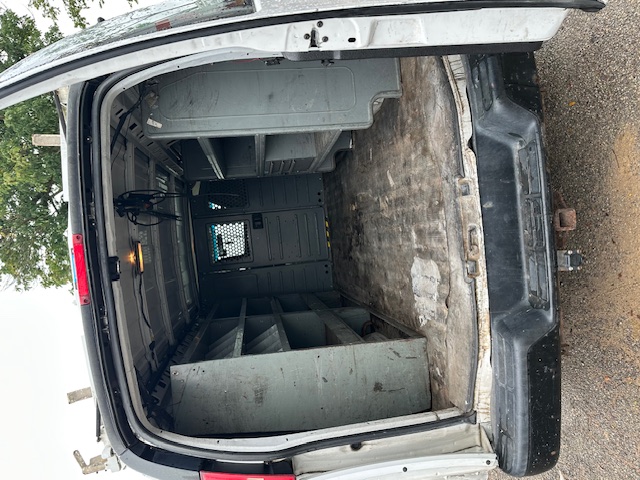 Used 2014 Chevrolet Express 2500 RWD image 6