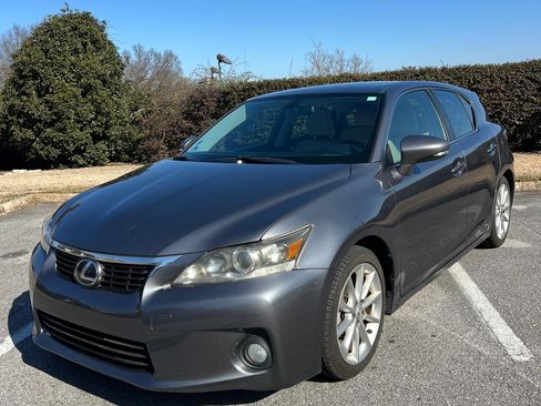 Used 2013 Lexus CT 200h image 1