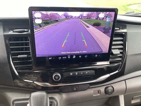 Used 2023 Ford Transit 350 XLT image 14