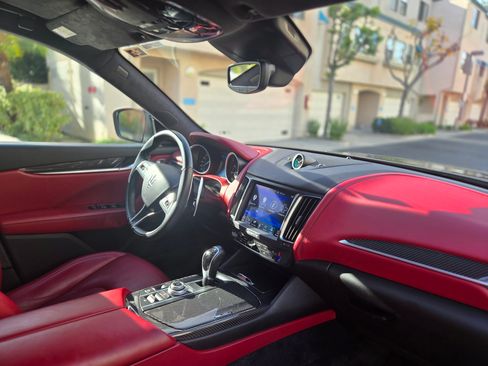 Used 2017 Maserati Levante S image 26