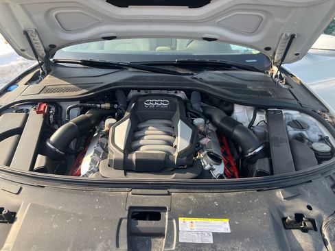 Used 2012 Audi A8 L 4.2 image 6