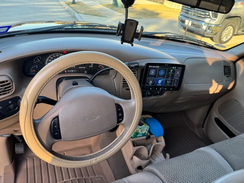 Used 2002 Ford F150 2WD SuperCab image 9