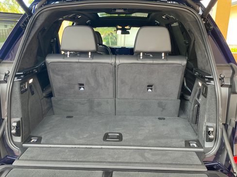 Used 2023 BMW X7 xDrive40i w/ Executive Package image 19