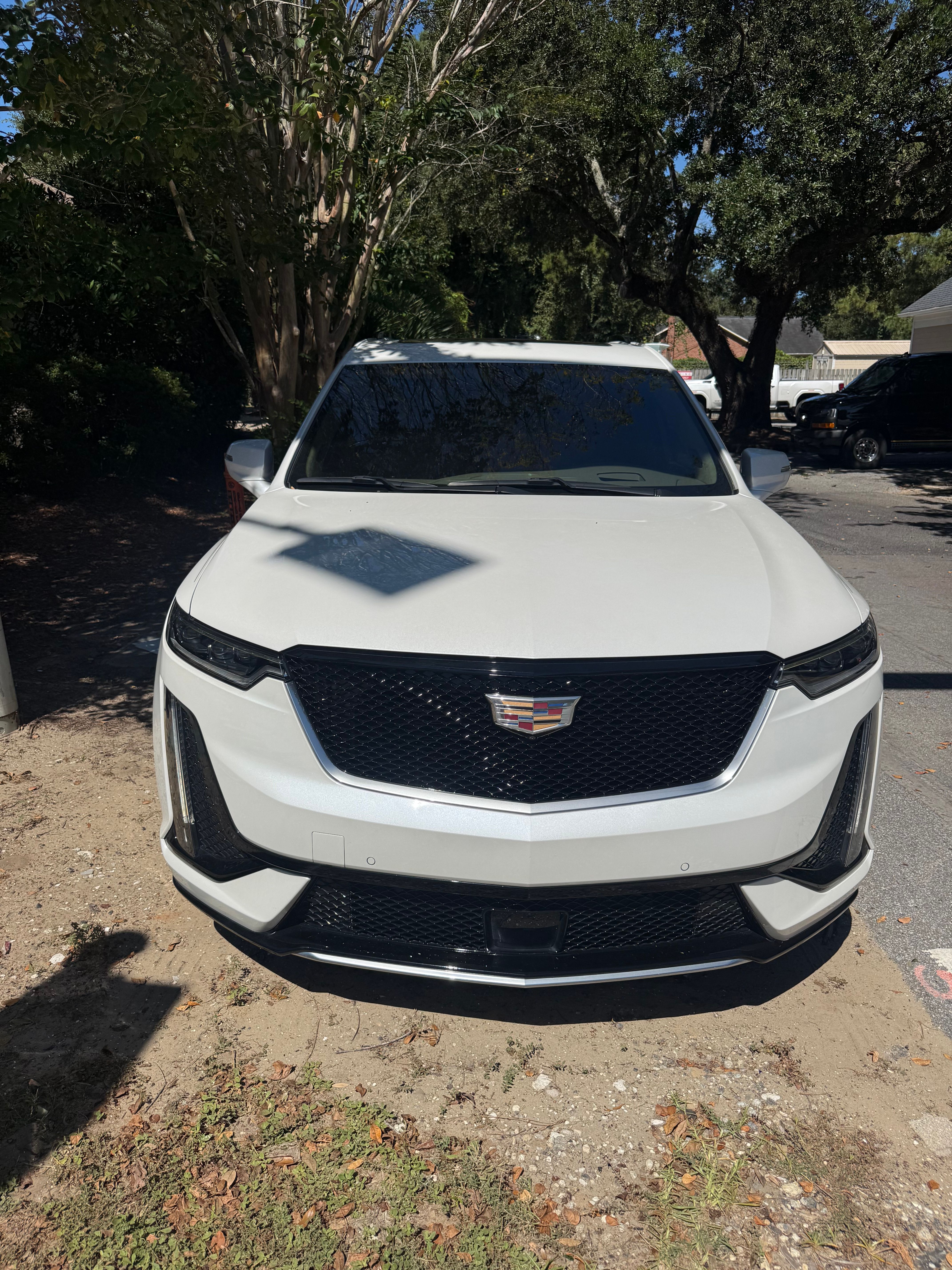 Used 2023 Cadillac XT6 Sport w/ Platinum Package AWD/4WD image 2