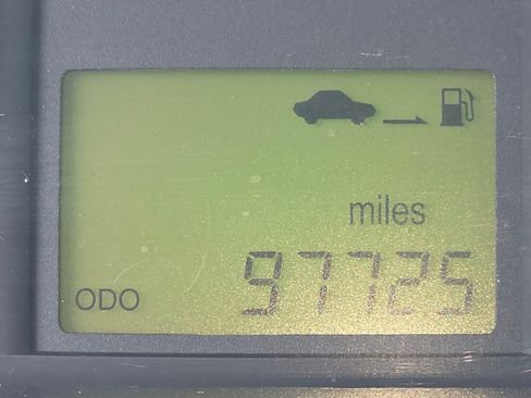 Used 2011 Chevrolet Aveo LT w/ Power and Convenience Package image 16