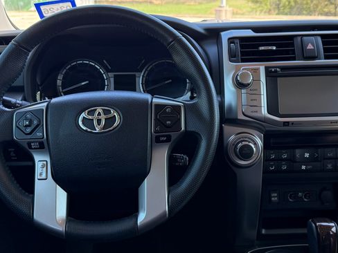 Used 2018 Toyota 4Runner Limited image 14
