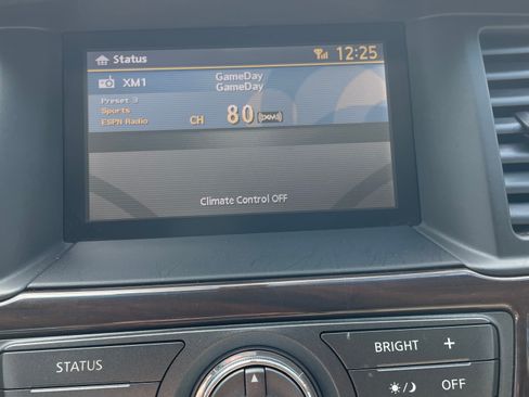 Used 2015 Nissan Pathfinder SL w/ Cargo Package image 19