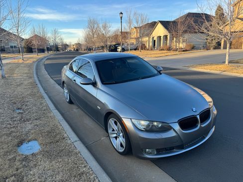Used 2007 BMW 335i Coupe image 2