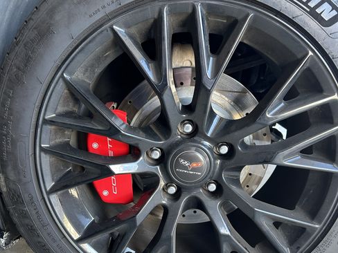 Used 2004 Chevrolet Corvette Coupe w/ Preferred Equipment Group image 4