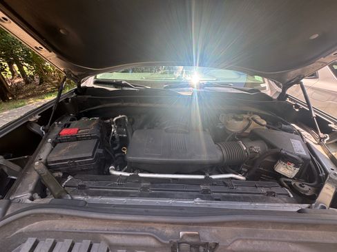 Used 2019 GMC Sierra 1500 SLE w/ SLE Value Package AWD/4WD image 11