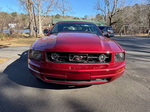 Used 2006 Ford Mustang Premium image 5