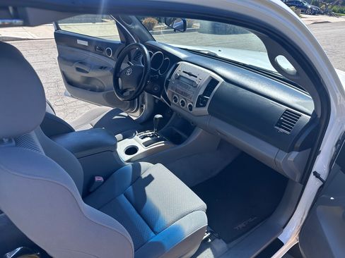 Used 2006 Toyota Tacoma PreRunner w/ TRD Off-Road Pkg #1 RWD image 11