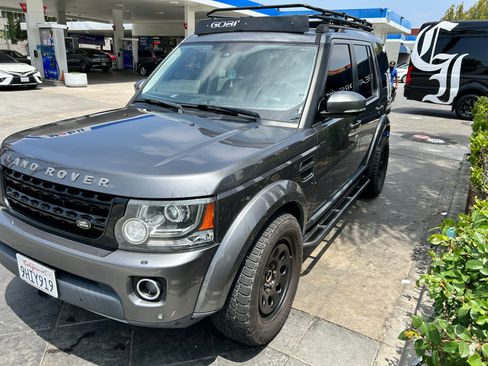 Used 2016 Land Rover LR4 HSE LUX image 16