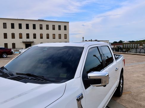 Used 2021 Ford F150 Platinum w/ Equipment Group 701A High AWD/4WD image 14