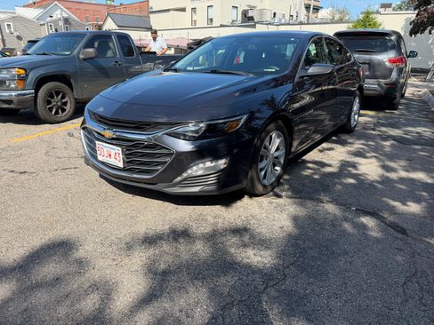Used 2023 Chevrolet Malibu LT FWD image 1