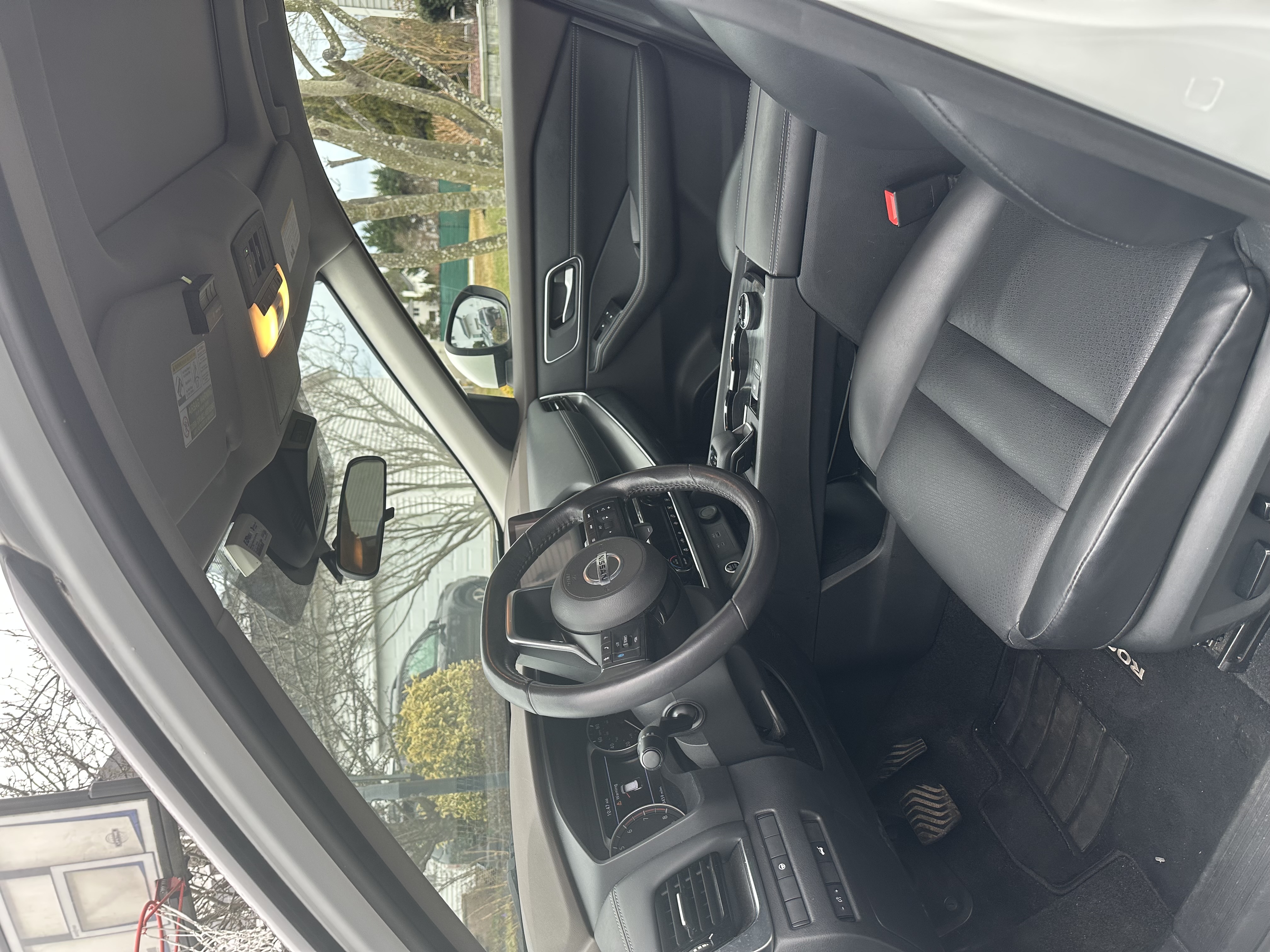 Used 2021 Nissan Rogue SV w/ Premium Package AWD/4WD image 9