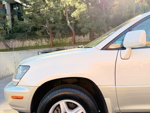 Used 1999 Lexus RX 300 4WD image 16