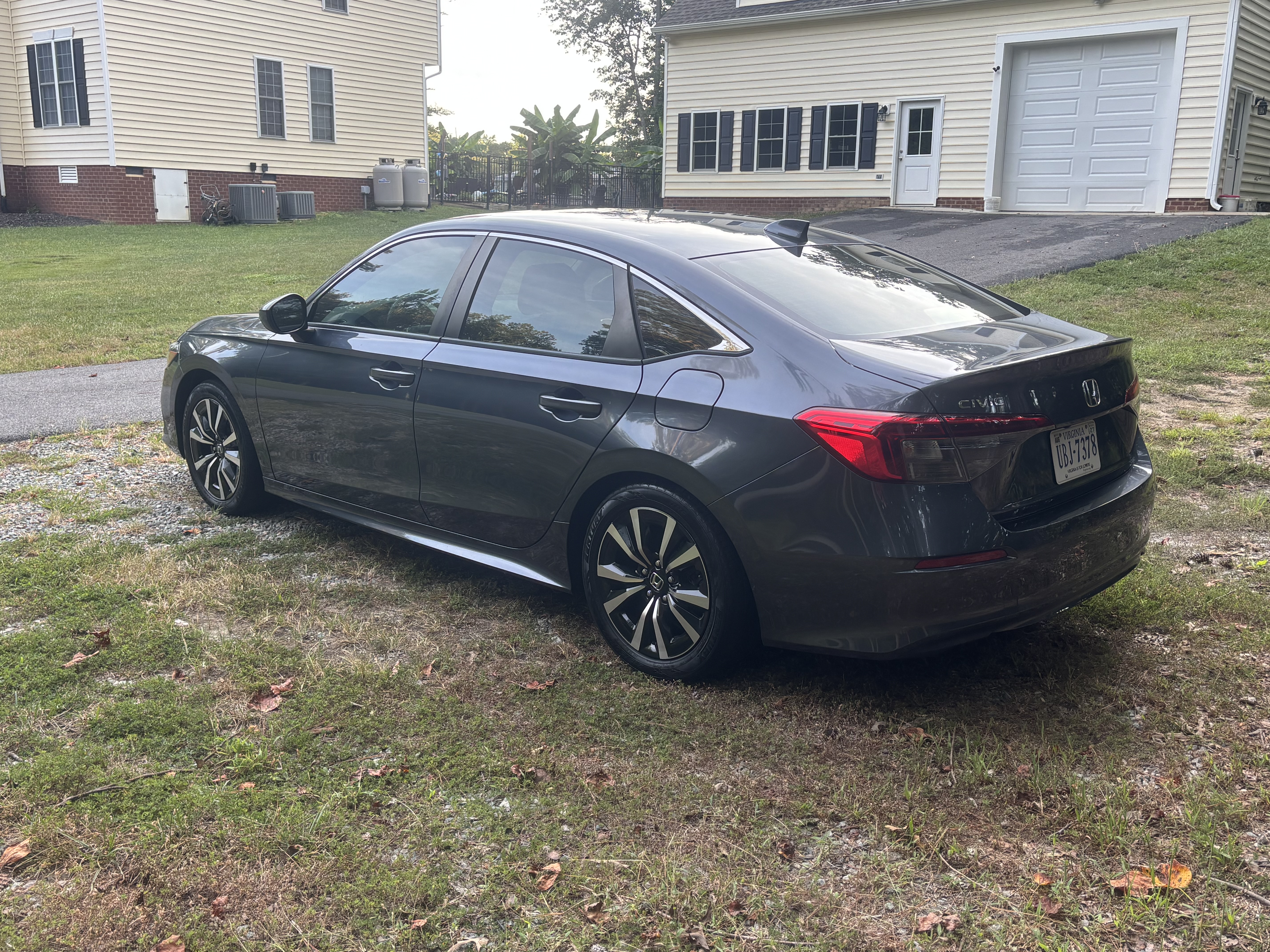 Used 2022 Honda Civic EX image 2