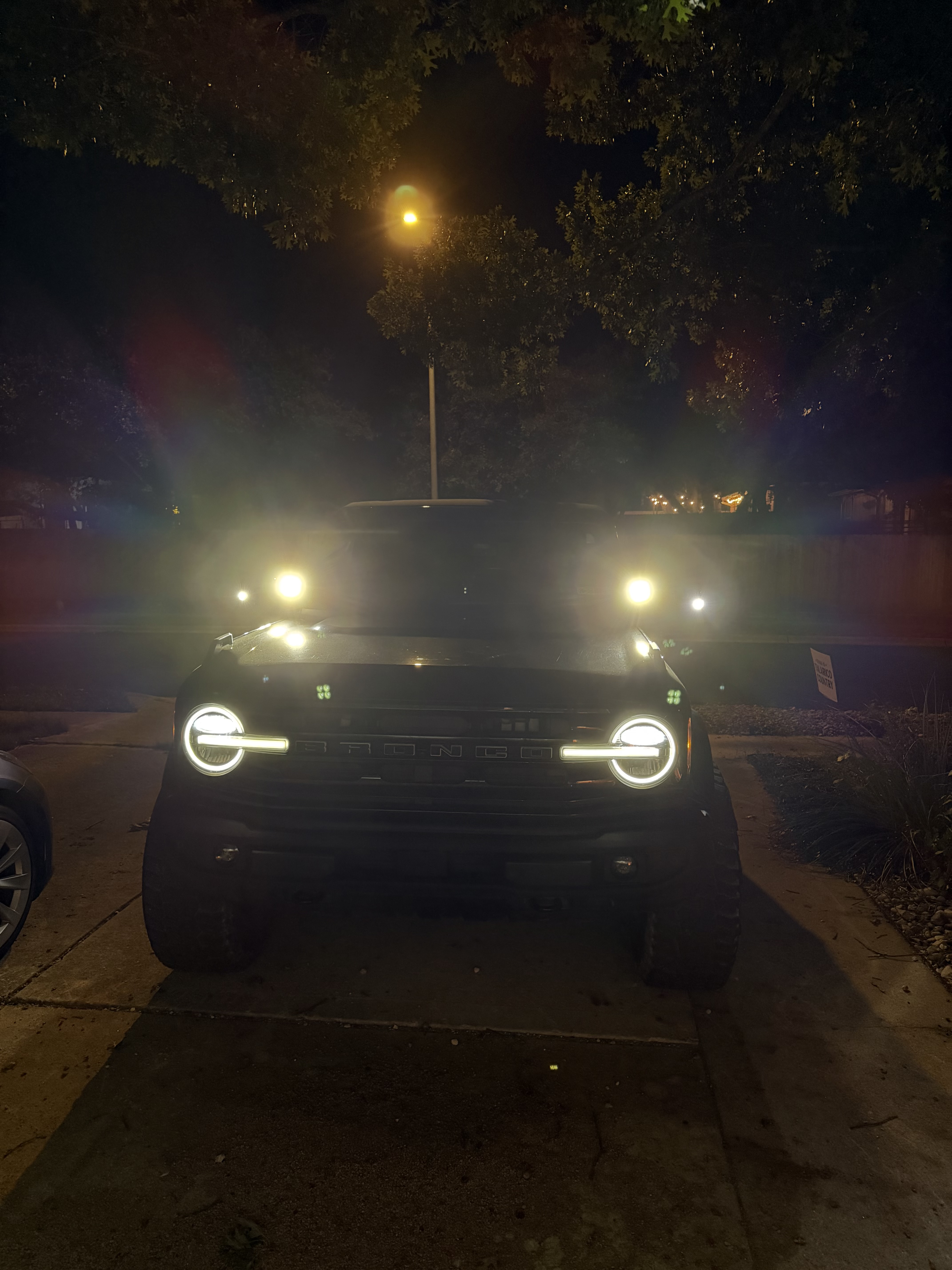 Used 2022 Ford Bronco Outer Banks AWD/4WD image 32