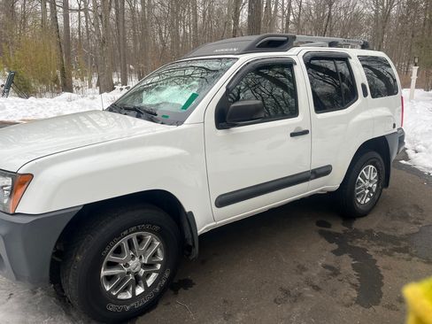 Used 2014 Nissan Xterra S w/ Value Package image 5