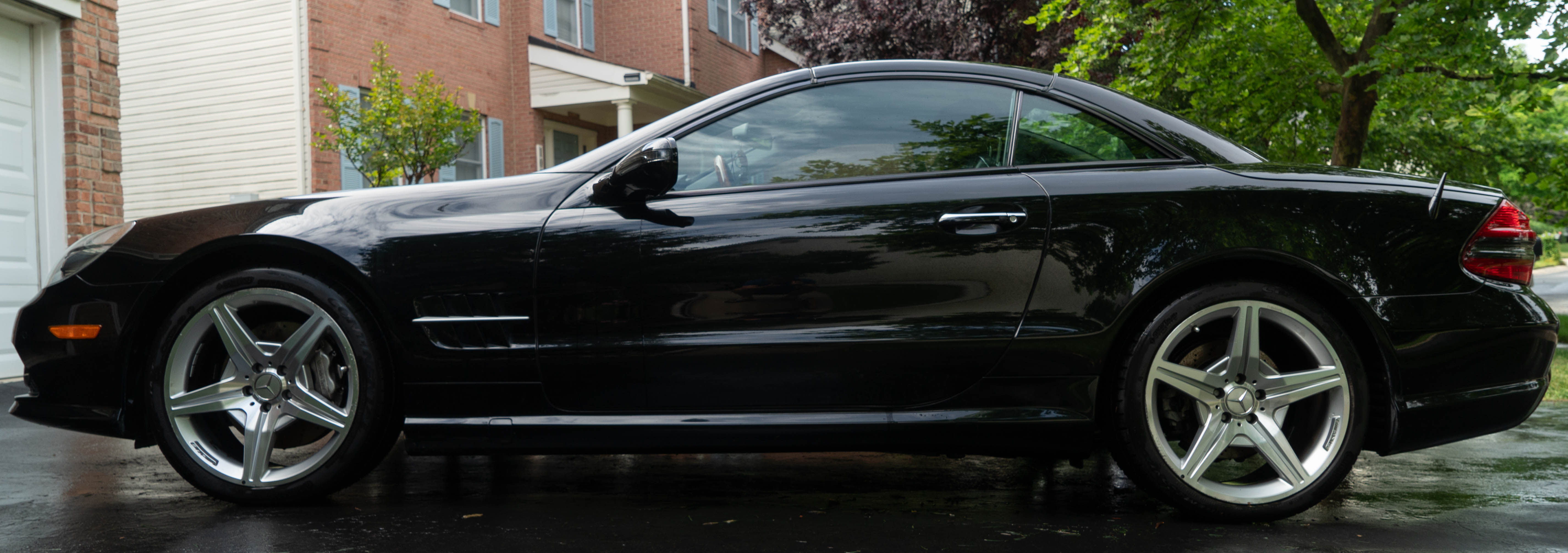 Used 2009 Mercedes-Benz SL 550 image 1
