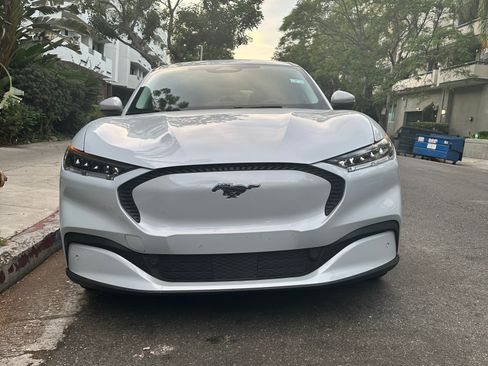 Used 2022 Ford Mustang Mach-E Select image 8