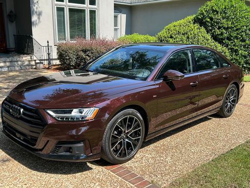 Used 2021 Audi A8 L 4.0T image 13