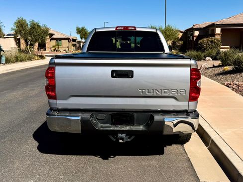 Used 2014 Toyota Tundra SR5 w/ SR5 Upgrade Package image 7