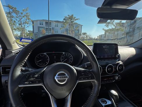 Used 2023 Nissan Sentra SR w/ Midnight Edition Package image 17