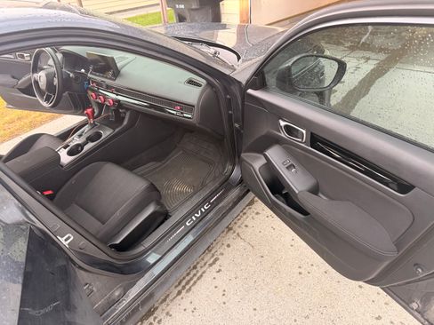 Used 2022 Honda Civic EX image 10