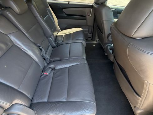 Used 2011 Honda Odyssey EX-L image 9