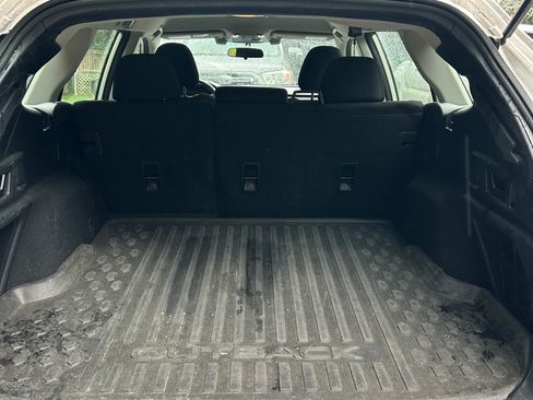 Used 2022 Subaru Outback Wagon 4D image 9