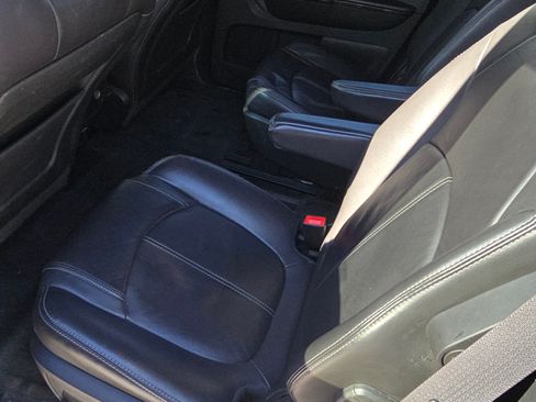 Used 2015 GMC Acadia SLT w/ Open Road Package image 6