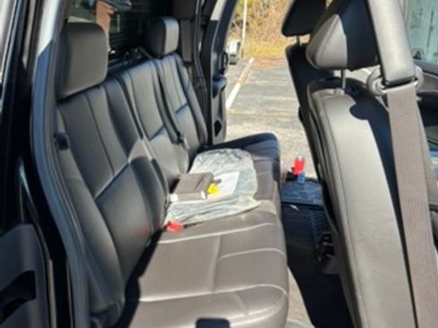 Used 2009 Chevrolet Silverado 3500 LTZ w/ LTZ Plus Package AWD/4WD image 4