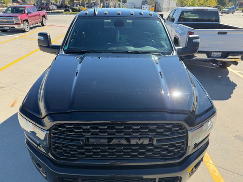Used 2024 RAM 3500 Big Horn w/ Night Edition AWD/4WD image 4